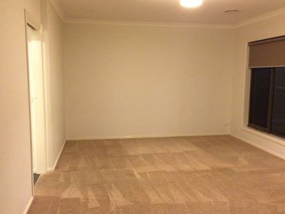 35 Bradshaw Ave, Craigieburn