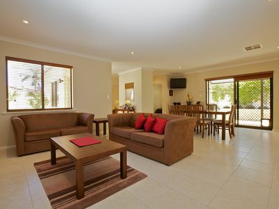 20B Bower Street, Scarborough