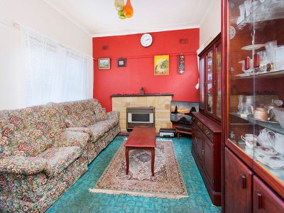 194 Northcliffe Drive, Warrawong