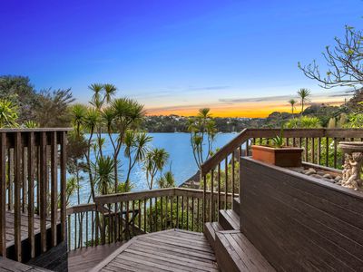 2/102 Queen Street, Northcote Point