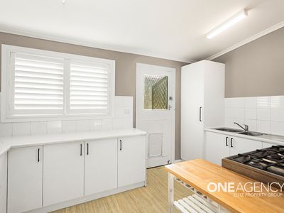 18 Fleetwood Cres, Warilla