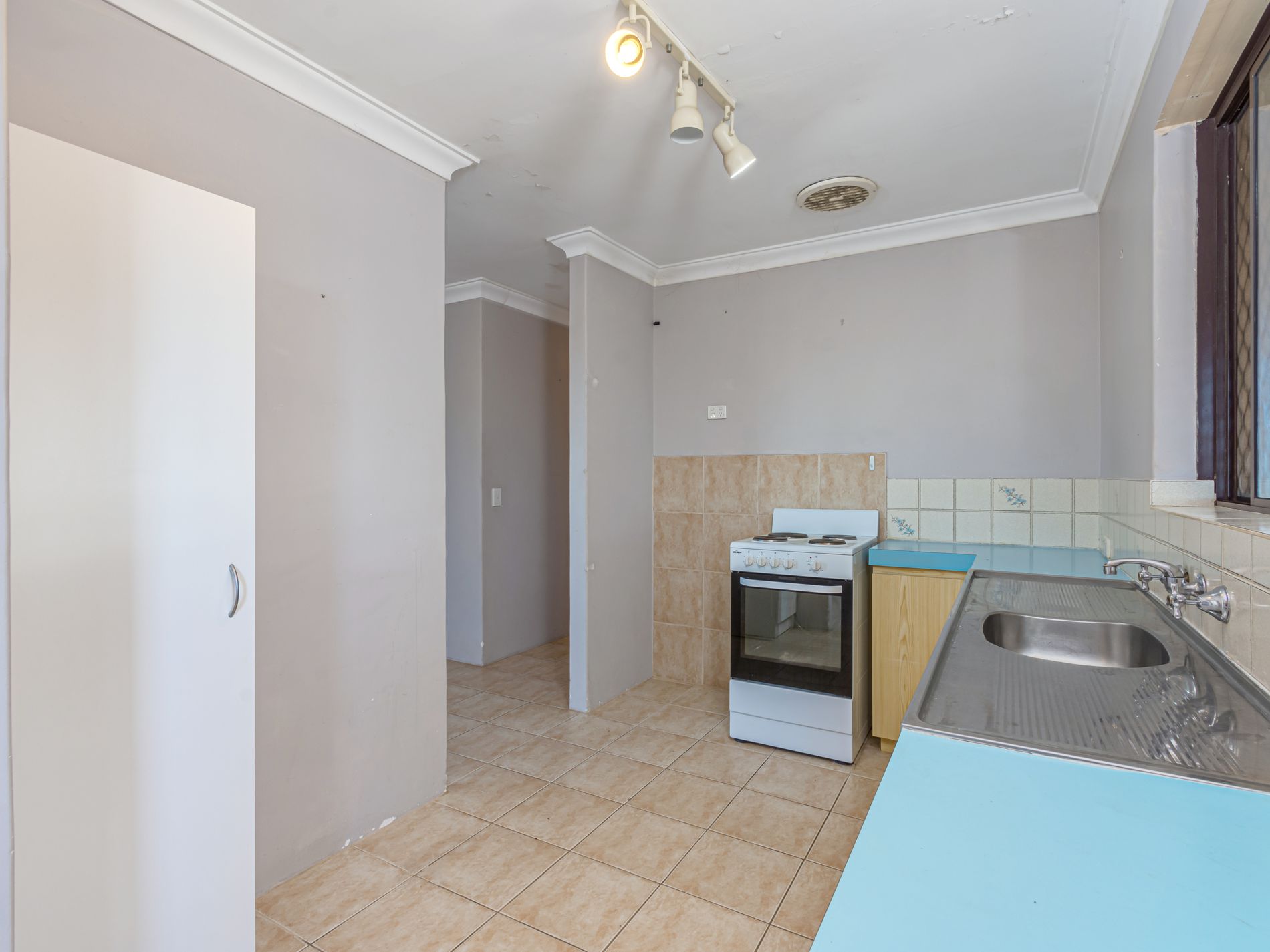 37 Mousehole Crescent, Yanchep