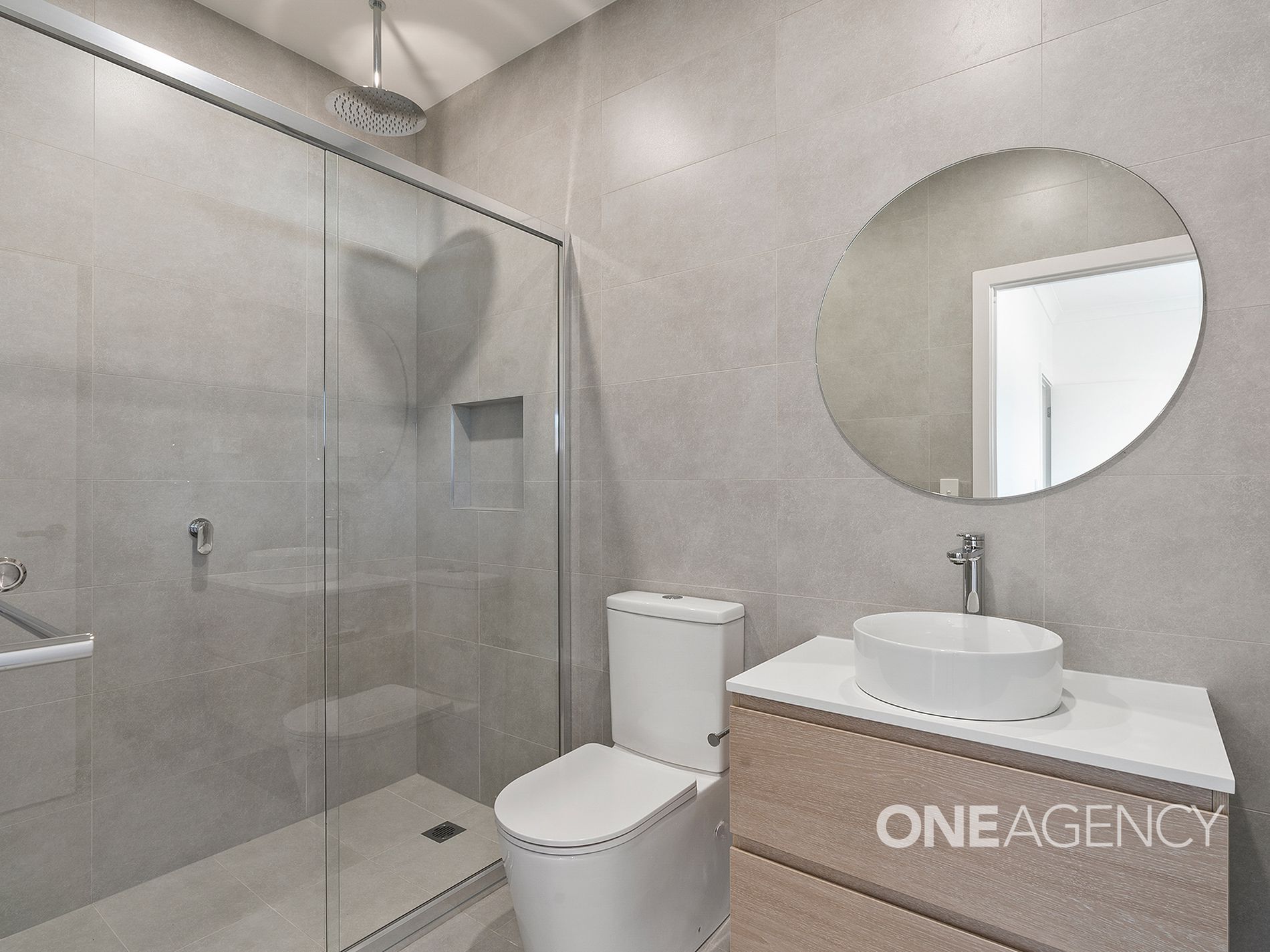 23 Lancaster Drive, Badagarang