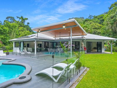 42-44 Osprey Close, Bayview Heights