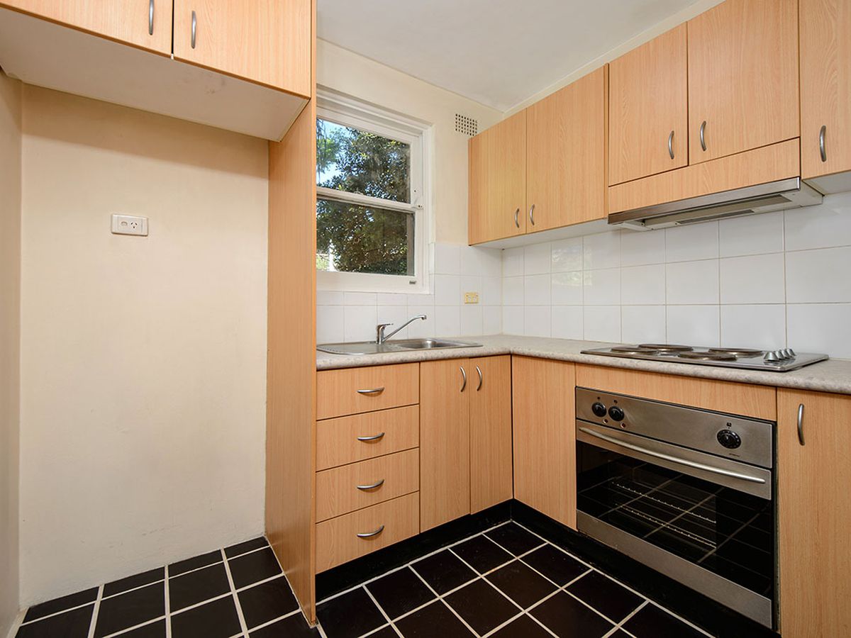 2 / 64 Alexander Street, Alexandria