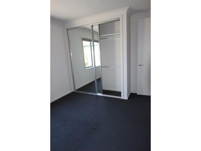 1A Mack Court, Belmont