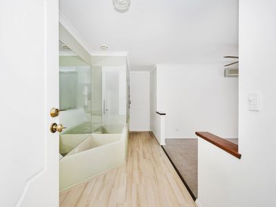 8 RAMSAY PLACE, Bibra Lake