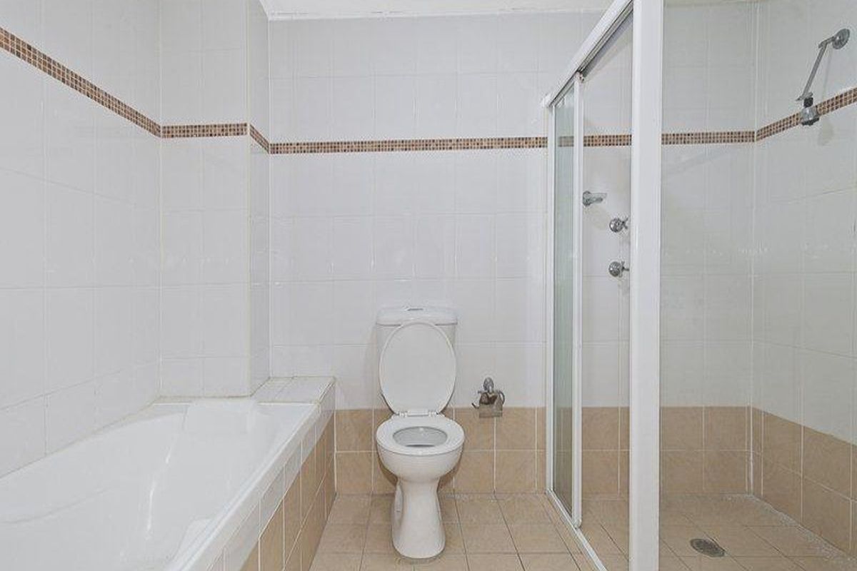 9 / 11 Crane Street, Homebush