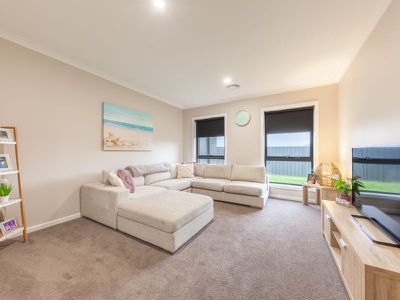 190 Forest Dr, Thurgoona