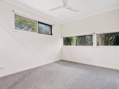 86 Grande Avenue, Springfield Lakes