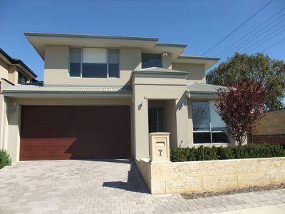 7 Wilmot Bend , Madeley