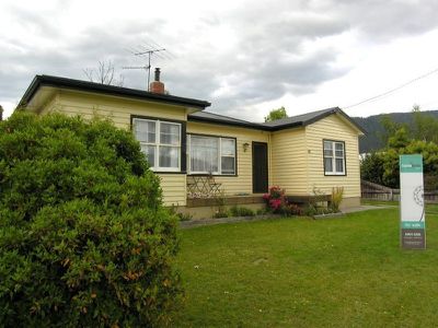 16 Oak Street, Huonville