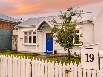19 Magnetic Street, Port Chalmers