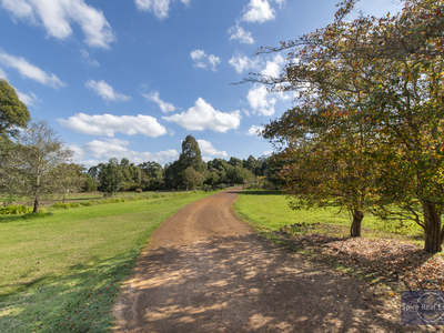 124 Sheoak Drive, Hay