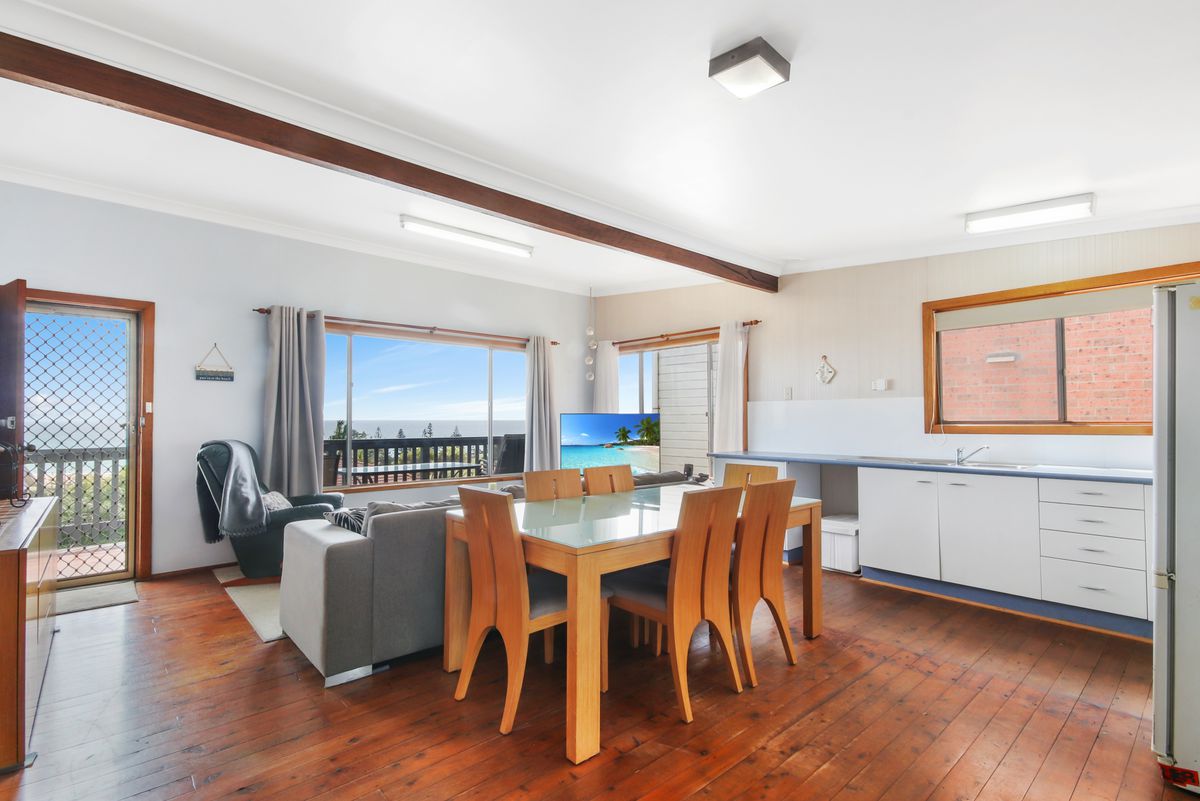 28 John Reilly Street, Dalmeny