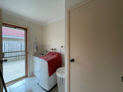 5-7 Caswell Court, Torquay