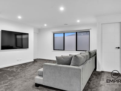 45 Stonefox Circuit, Clyde North