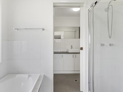 8 Zeeman Street, Rochedale South