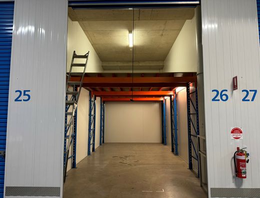 Storage Unit with Mezzanine!