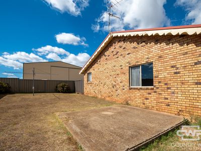 unit 3 / 23 Balblair Street, Guyra
