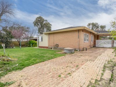 17 Mereworth Road, Thornlie