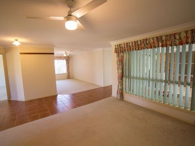 2 Brian Hambly Place, Dubbo
