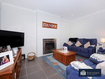 8 Matilda Court, Lynbrook