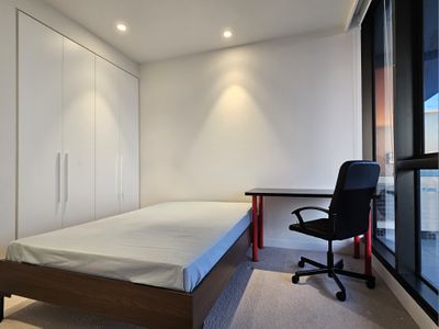 1710 / 35 Albert Road, Melbourne