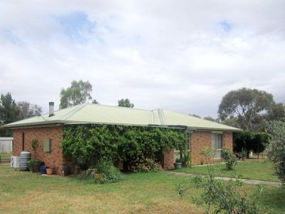 . Kooringal Road, Balldale