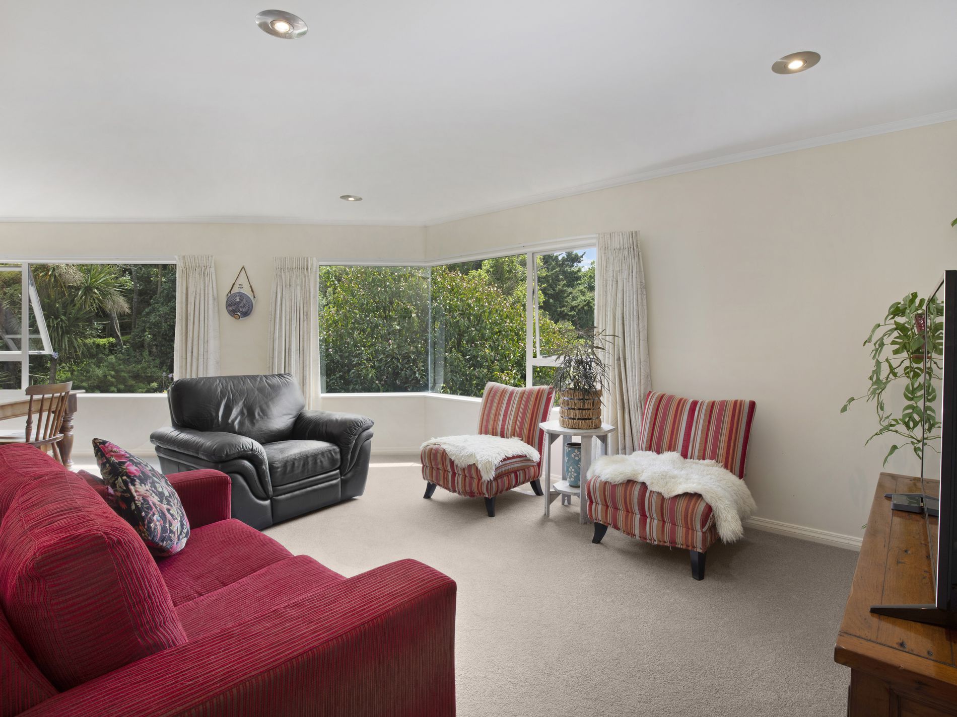 23 Renown Road, Raumati South