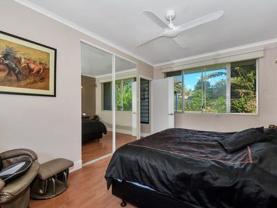 7 Schombacher Cct, Moulden