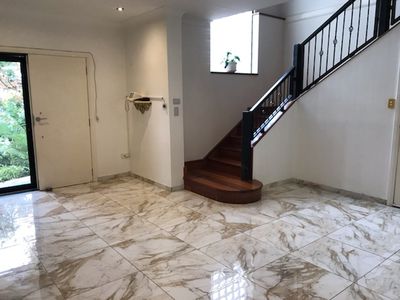 52 Guise Road, Bradbury