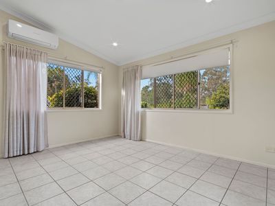 94 Passerine Drive, Rochedale South