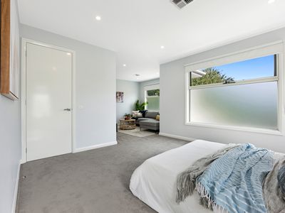 2 / 2 Doorawarrah Court, Mount Waverley