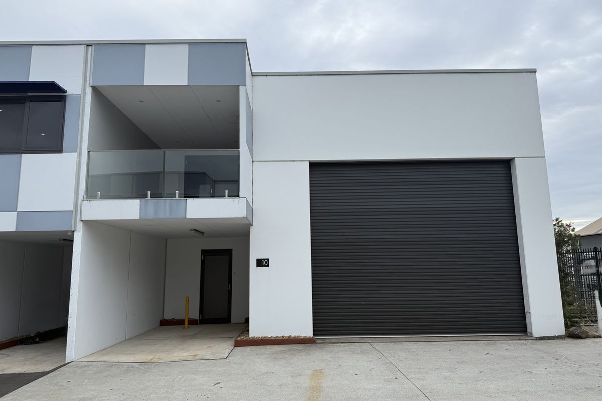 10 / 7 Waynote Place, Unanderra