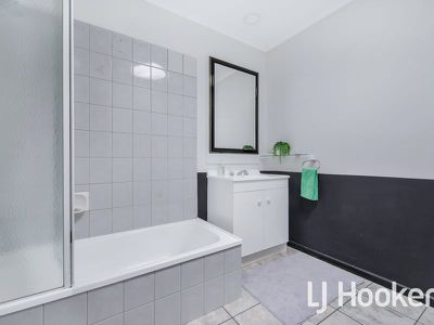 14 Dairyfarm Terrace, Hampton Park