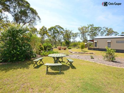 12 OAKES DRIVE, Burrum Heads