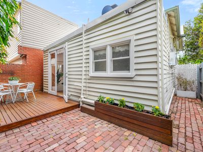 287 Douglas Parade, Newport