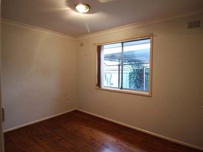 2 / 163 Princes Highway, Dapto