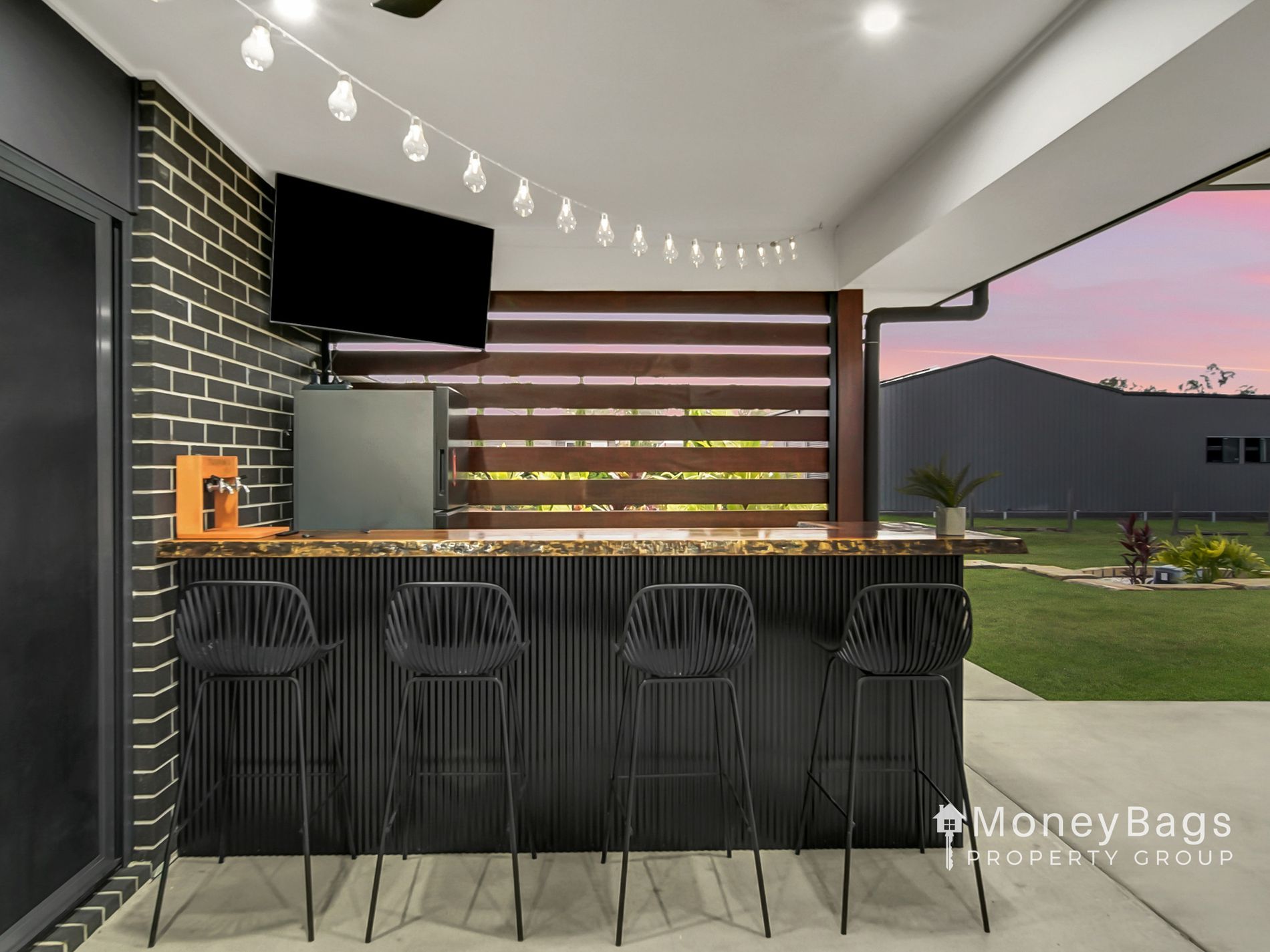 13-17 Winx Court, Riverbend