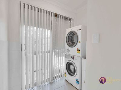 9 / 14 Carbine Bend, Byford