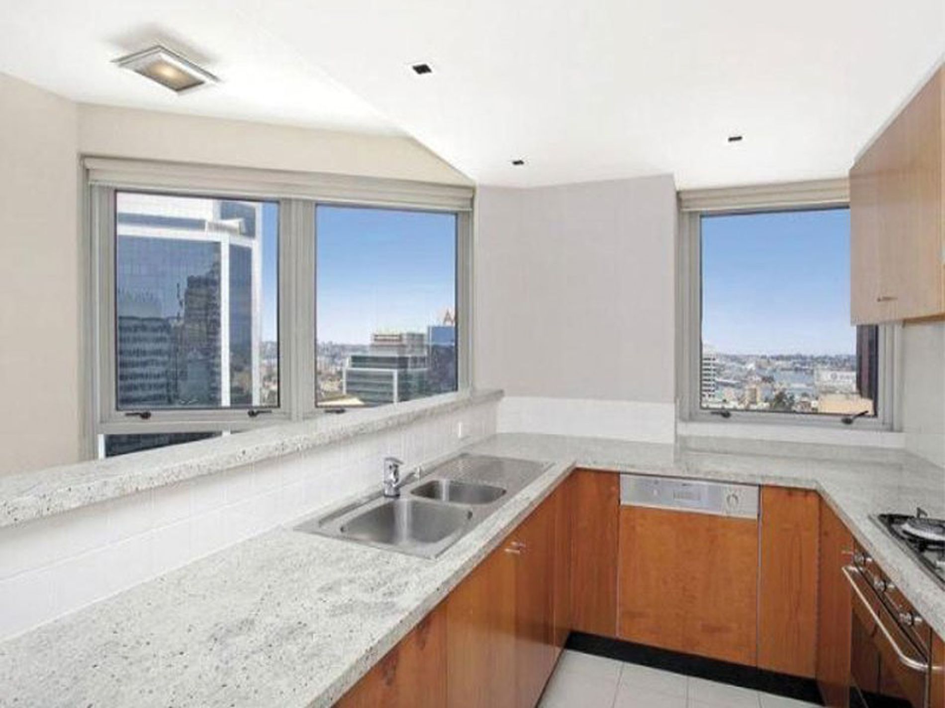 2210 / 77-81 Berry Street, North Sydney