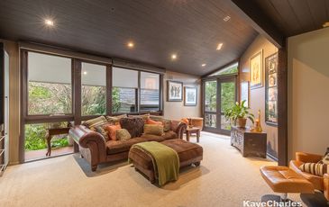 14 Armstrong Road, Beaconsfield Upper