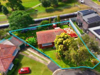 2 Tims Crescent, Guildford