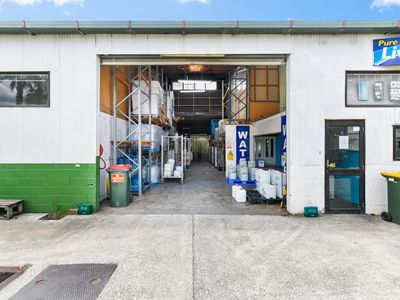 94 Henderson Valley Road, Henderson