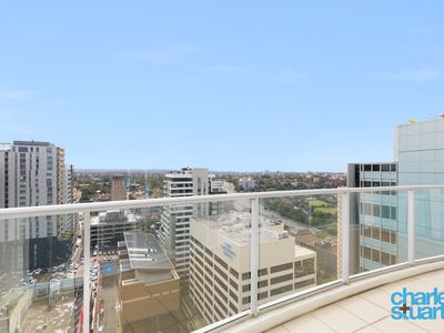 2206 / 79-81 Berry Street, North Sydney