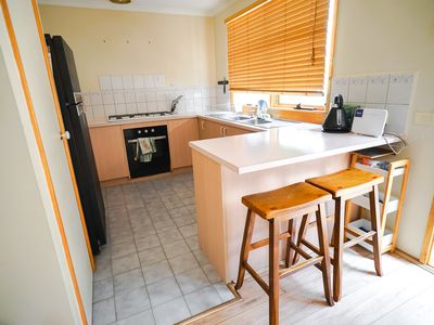 10 CLAREY AVENUE, Seymour