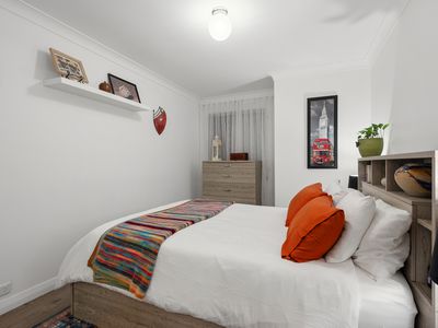 11 / 4 Glastonbury Road, Armadale