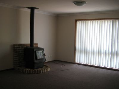 8 Woodlands Drive, Barrack Heights