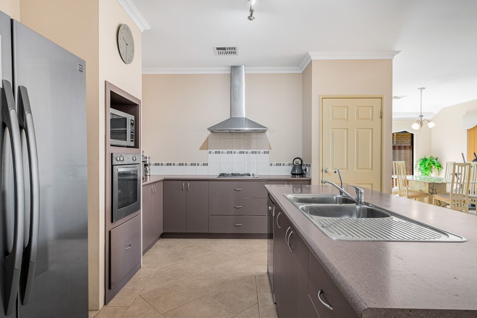 22 Rhapsody Close, Shoalwater